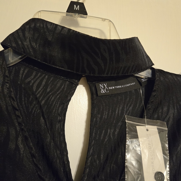 NY & Company size Medium Black - Picture 2 of 4